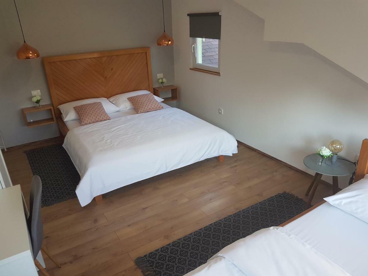 Plitvice Hilltop Apartment Donji Vaganac